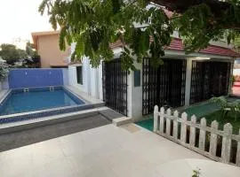 Royal Villa 2 - Luxurious 2BHK Villa with Huge Pvt Swimming Pool