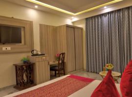 Hotel Ginger Plaza Delhi Airport, hotel en Noida