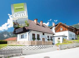 Chalet am See - by myNests, hotell sihtkohas Aich