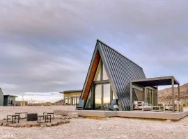 Classy A-Frame Fully Equipped in Terlingua, Texas