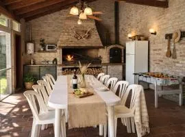 Casa Glicina quincho, pileta y varios ambientes Ideal para 2 familias