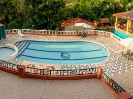 Hospetadaje San Gil con piscina campestre, hotel i San Gil