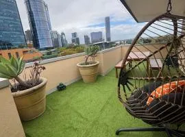 City-View Apartment, Pool, Gym, Tennis, Parking