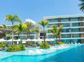Unit 2303 Beachfront Pool-Facing Sea View