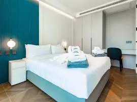 Unit 2303 Beachfront Pool-Facing Sea View