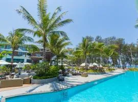 Unit 2303 Beachfront Pool-Facing Sea View