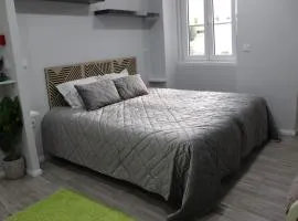 Safety House Rua Direita