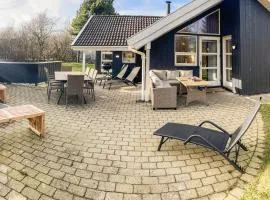 Amazing Home In Oksbøl With Sauna