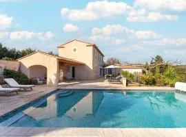 Beautiful house with a gym and sauna