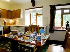 Orchard Cottage-B5811، فندق في Wheddon Cross