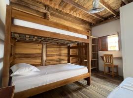 Habitación Múltiple del Hostal y Restaurante Akuaippa Tours, hotel en Manaure