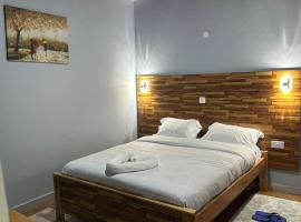 Posh lounge gardens, hotel 