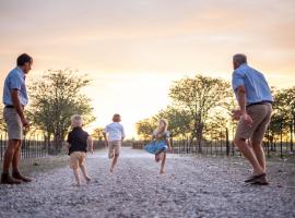 아웃조에 위치한 호텔 Tarentaal Guest Farm Etosha National Park Namibia