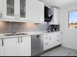 Spacious 3BR Home Peaceful Neighborhood, hotel a Lier