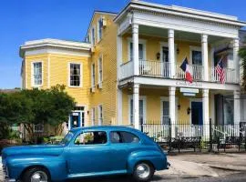 Creole Gardens Guesthouse and Inn