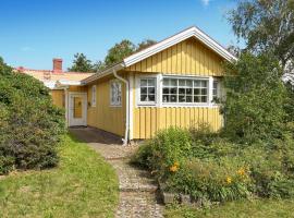 3 Bedroom Gorgeous Home In Halmstad โรงแรมในฮาล์มสตัด