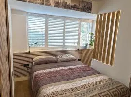 The Wood&Copper Cabin Retreat Private 1BR Ensuite