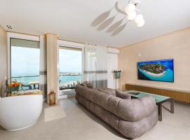 Rezidenca Panorama Apartments، فندق في فلوره
