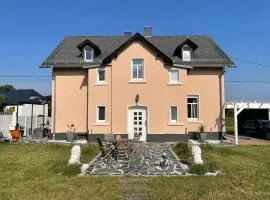 Ferienhaus mit Sauna am See