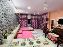 Marble Man Homestay, Hotel in Agra