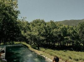 Hôtel Le Rocher des Abeilles, Hotel in Saint-Martin-de-Castillon