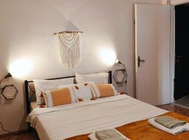 Mia Nest, hotel a Artemida