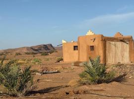 Camp Tidri, hotel i Tagounite