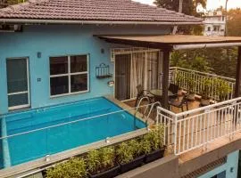 Beach 7 mins walk Luxury villa Diva