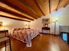 Casa Fochita, hótel í Assoro