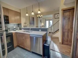 208 Fire Mountain 3 Bdrm 2 Level