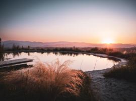 Palare, hotel a Montone