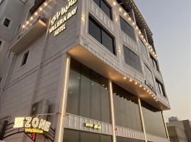 فندق فاليرا باي VALERA BAY Hotel, hotelli Muhayilissa