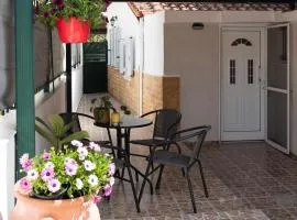 Αυλή στην Μαρίνα