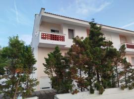 Villa Estrella - Pool - Sunset Views - 200m Siviri Beach, Hotel in Siviri