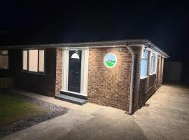 Modern Bungalow with parking