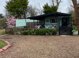 Cherry Croft Lodge, hotel a Little Singleton