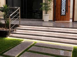 Viesnīca milano vip pilsētā Sūra