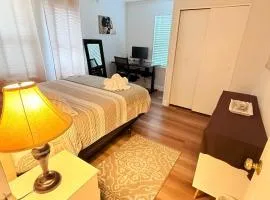 Modern 2BR Home 10 min Boston Near Assembly Row