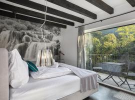 VORALIVING Montafon - Neubau Apartment mit Tiefgarage, WLAN, Ski-Natur, hotel din Vandans