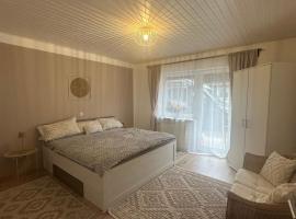 Renovierte Ferienwohnung Zum Weiherer Krabb, hotell i Mörlenbach