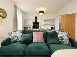 Apartment in Ledbury Sleeps 7, Close to Malvern Hills