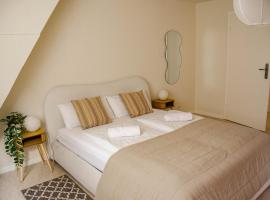 Goldlöckchen, 80 qm 2-Room Apartment im Herzen der Detmolder Innenstadt, hotel a Detmold