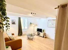 Studio neuf en hyper centre, moderne et calme