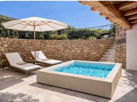 VILLA GRETA - Brandinchi Beach I Private Pool I Exclusive Garden I BBQ I Wi-Fi، فندق في سان تيودورو