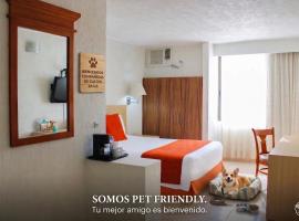 Hotel & Suites Real del Lago, hotel en Villahermosa