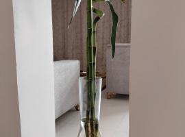 فيلا معبيلة villa VIP, Hotel in Seeb