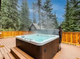 Dog-Friendly 3-Story Home & Loft with Deck Private Hot Tub Gas Grill Pool Table
