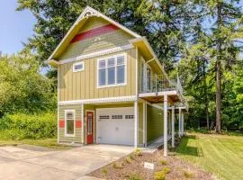 Mountain and river-view home & studio with fireplace grills outdoor areas