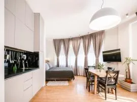 Karlo Main Square Apartments