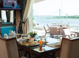 Nile Trans Hotel, hotel di Kairo